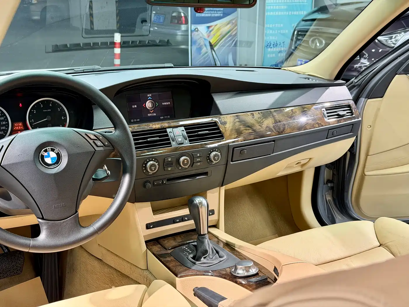 BMW 5 Series 2005 Model 530i фото 14
