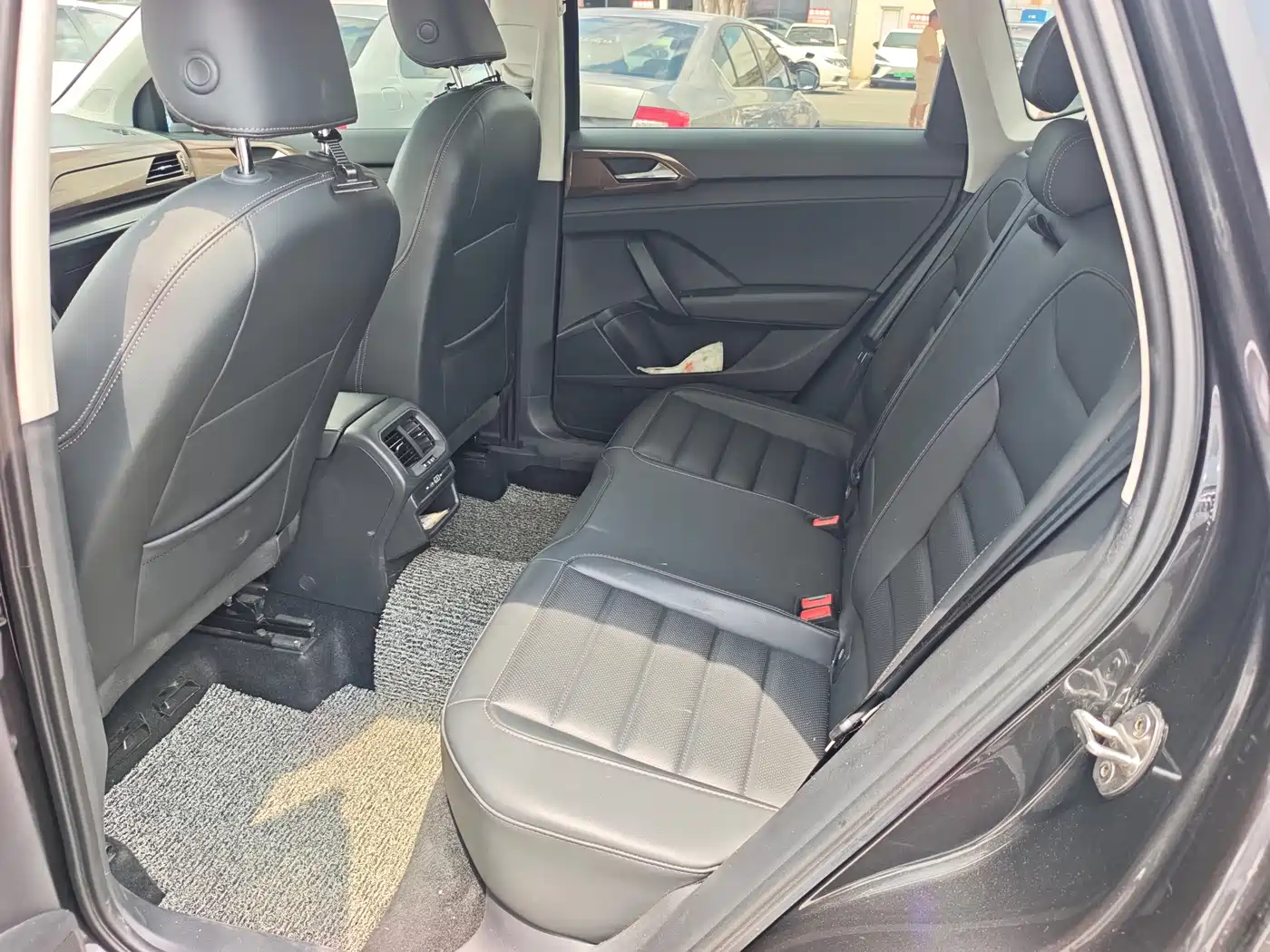Volkswagen Tharu, миниатюра 6