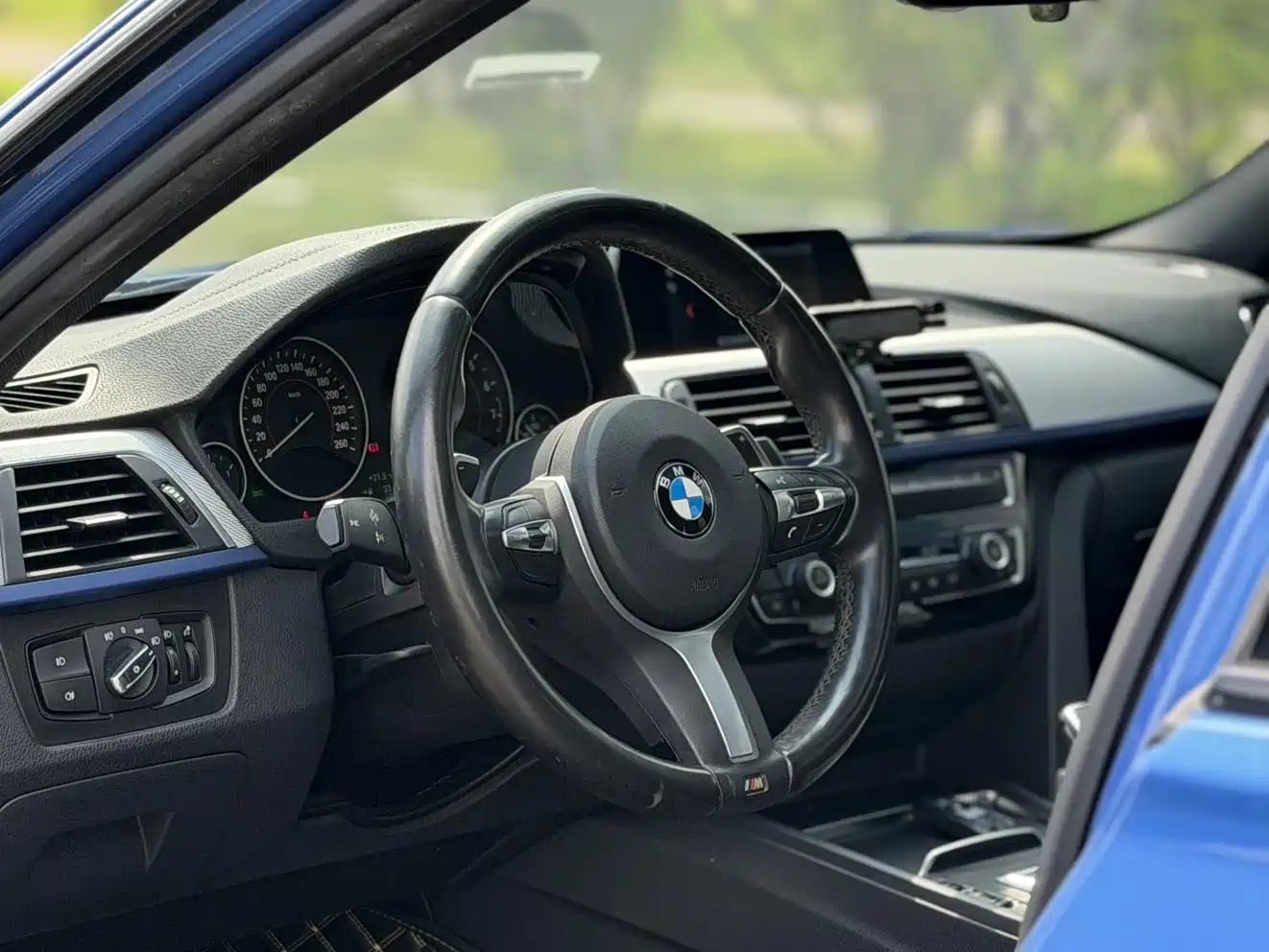 BMW 3 Series 2019 320i M Sport Package фото 8