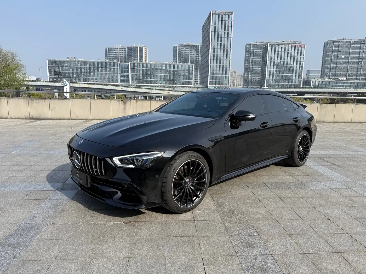 MERCEDES-BENZ AMG GT