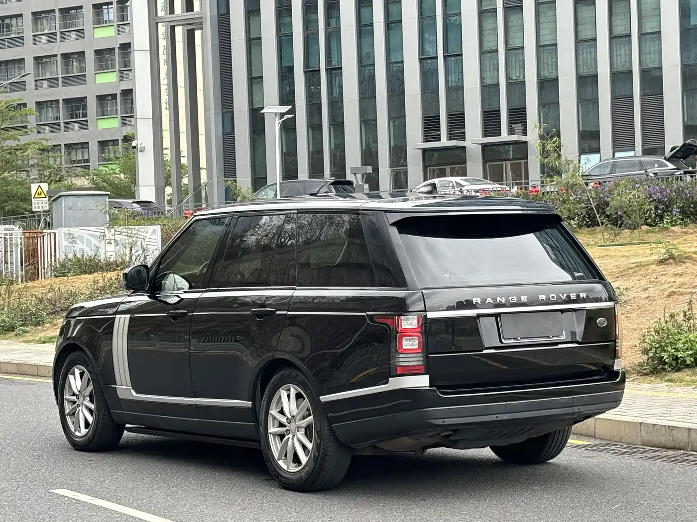 Land Rover Range Rover 2017 3.0 SC V6 Vogue фото 18