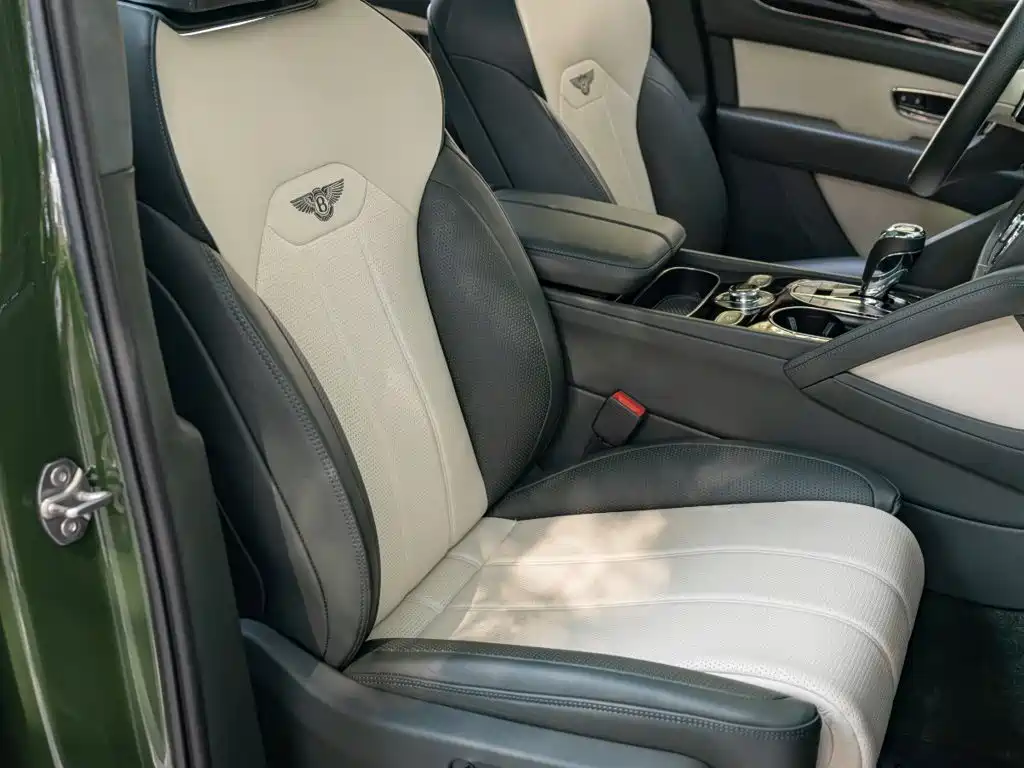 Bentley Bentayga 2024 2022 4.0T V8