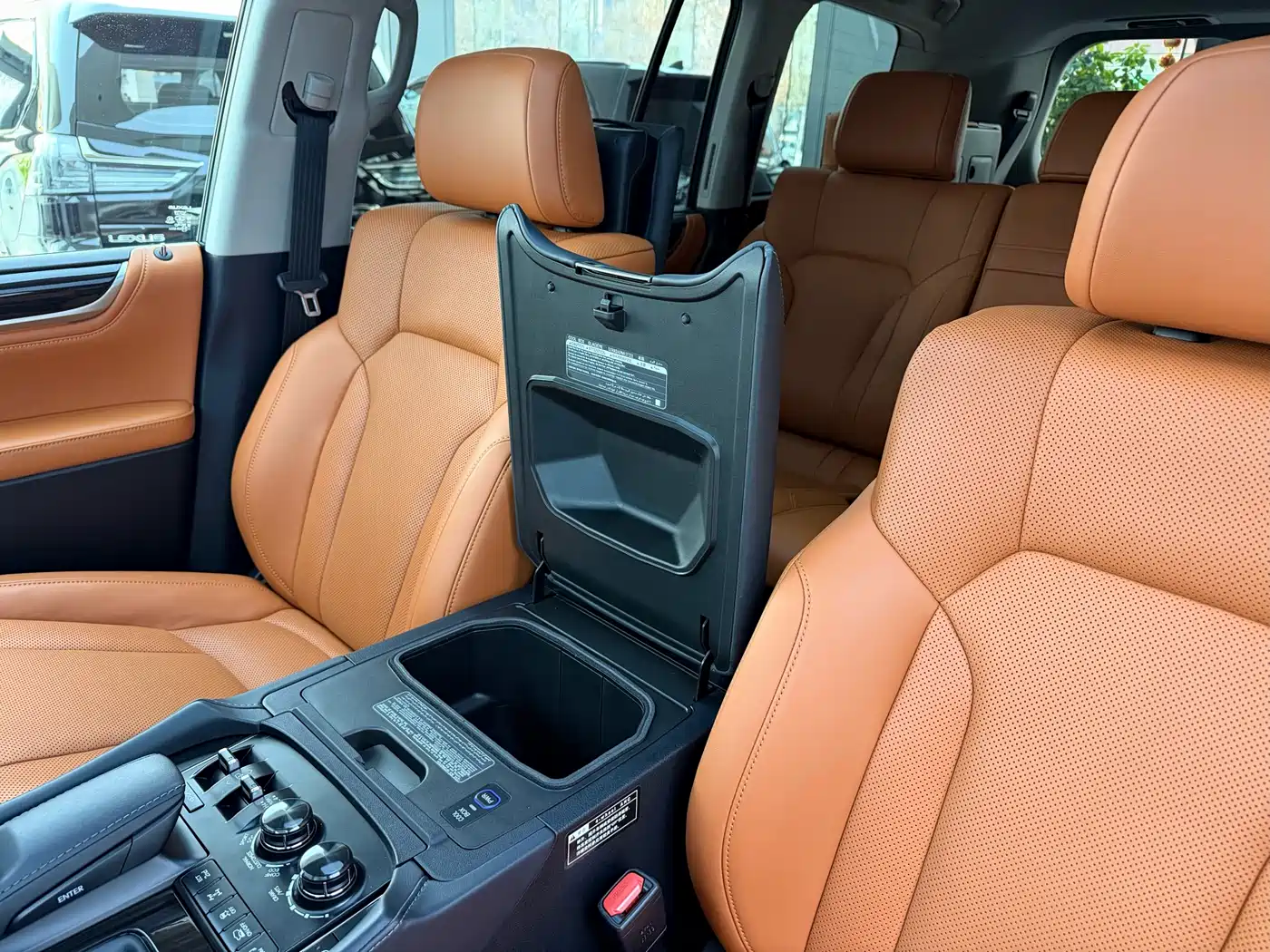 Lexus LX 2019 570 Prestige Luxury Edition фото 12