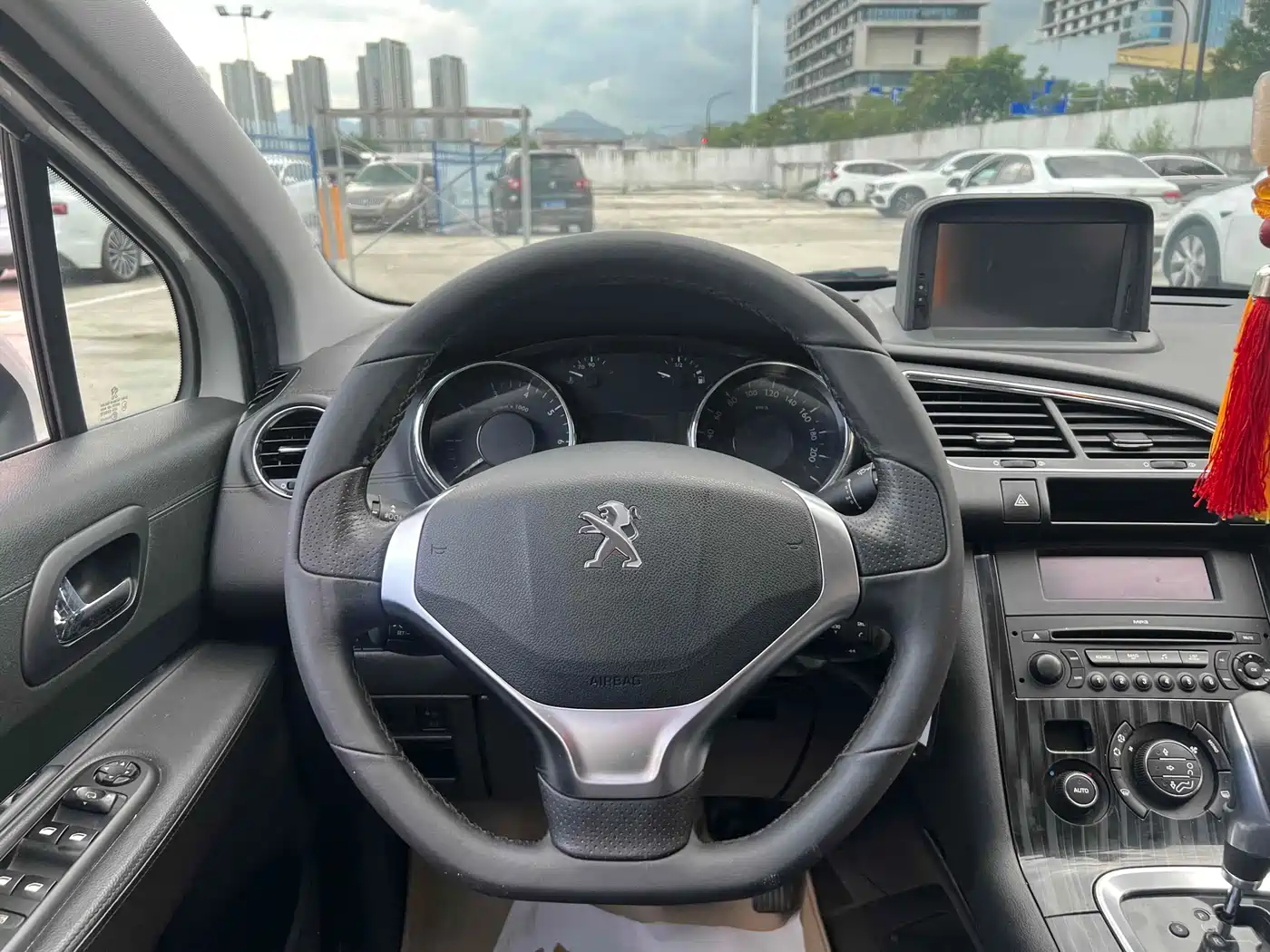 Peugeot 3008 2015 2.0L Automatic Trend Edition фото 10