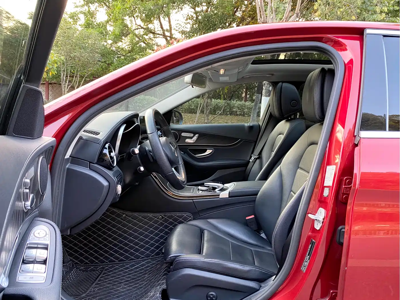 Mercedes-Benz C-Class 2015 Facelift C 200 L Sport фото 11