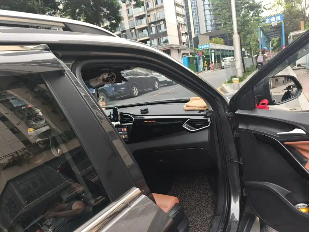 MG Roewe RX5 2016 2016 2.0TGI TST Luxury Edition