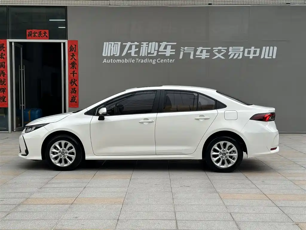 Toyota Corolla 2021 1.2T S-CVT Elite PLUS Edition фото 22