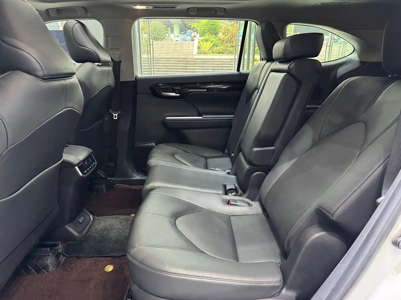Фото 10 - Toyota Highlander