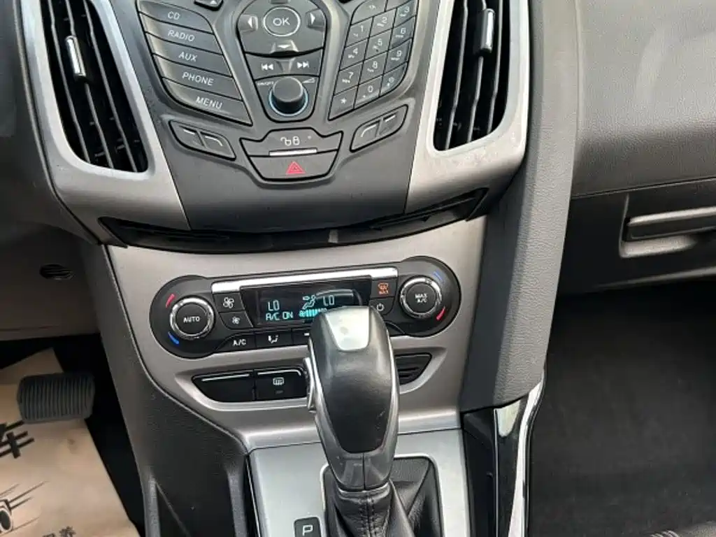 Ford Focus 2014 2012 Hatchback 1.6L Automatic Trend