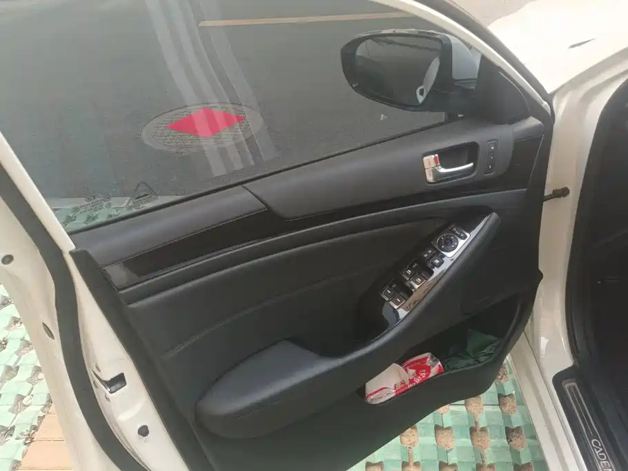 Kia K7 2014 2013 2.4L Elite China IV