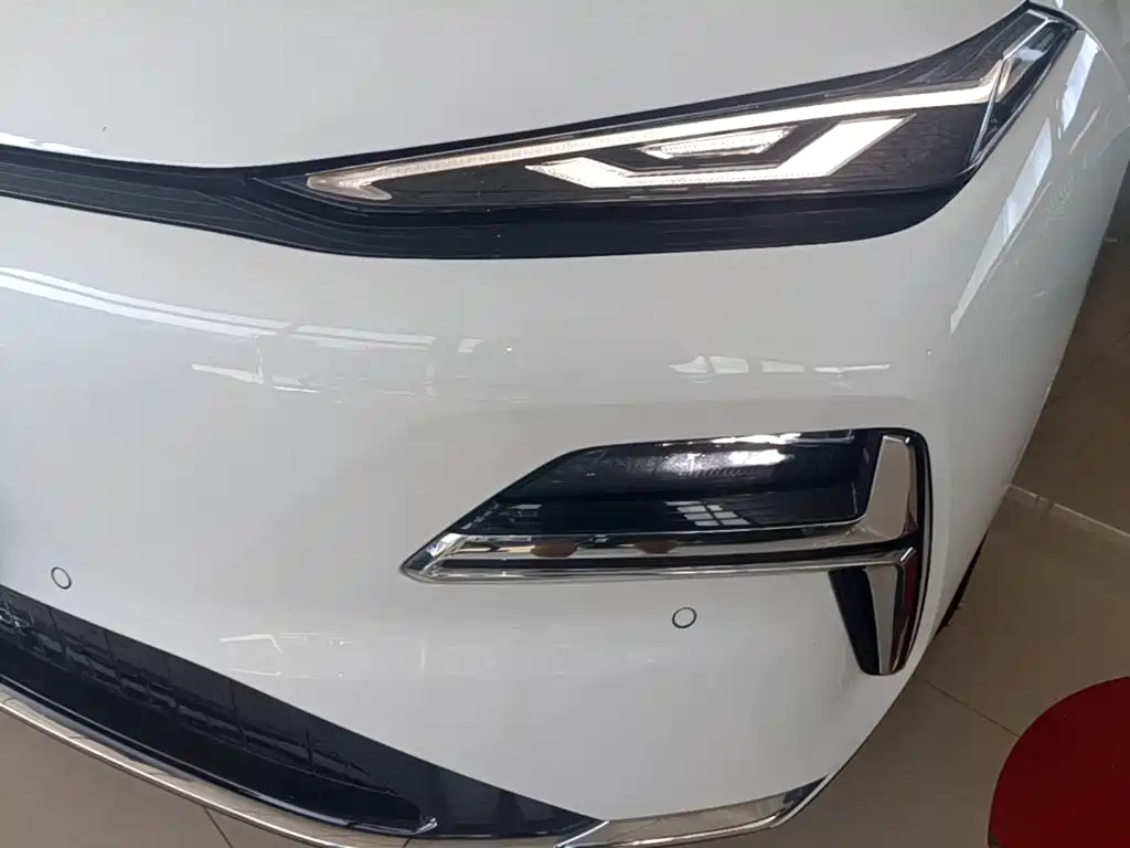Geely Galaxy Galaxy Xingyao 8 2025 2025 130km EM-P Explorer Edition