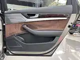 Photo 15 - Audi A8