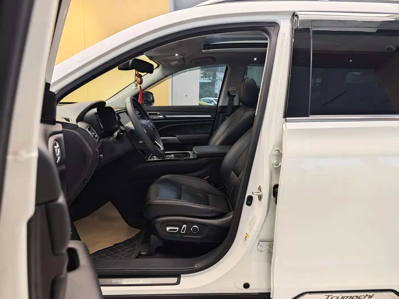 GAC Trumpchi Trumpchi GS8 2020 Model 390T FWD Luxury Smart Connect (7-seater) фото 13