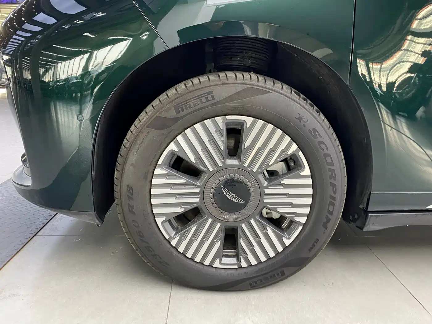 GEELY GALAXY WING TRUE L380