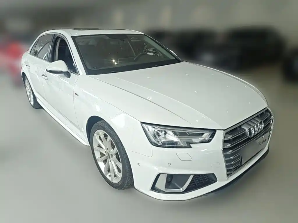 Фото 6 - Audi A4L