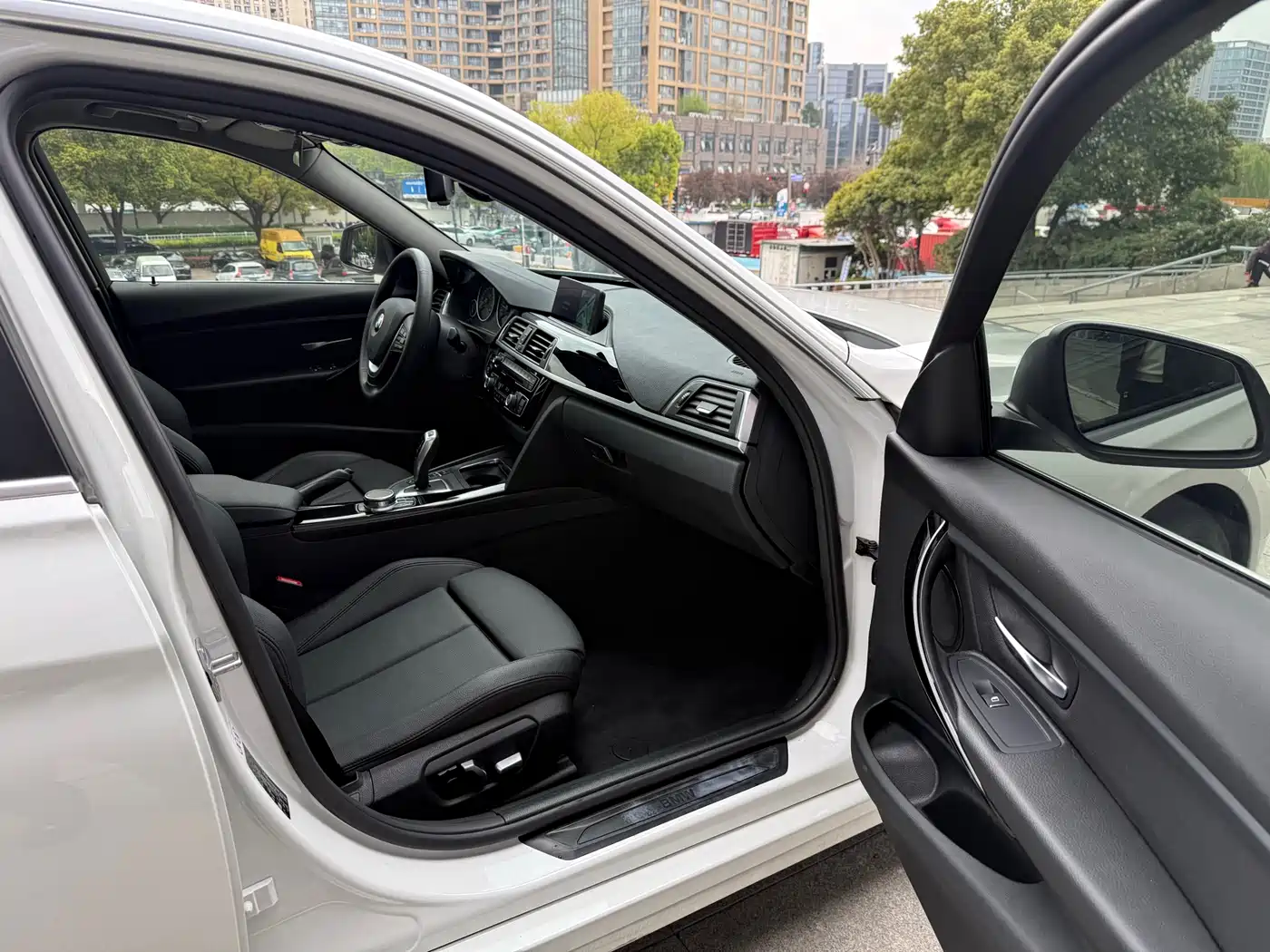 BMW 3 Series 2019 320Li Fashion Type фото 5