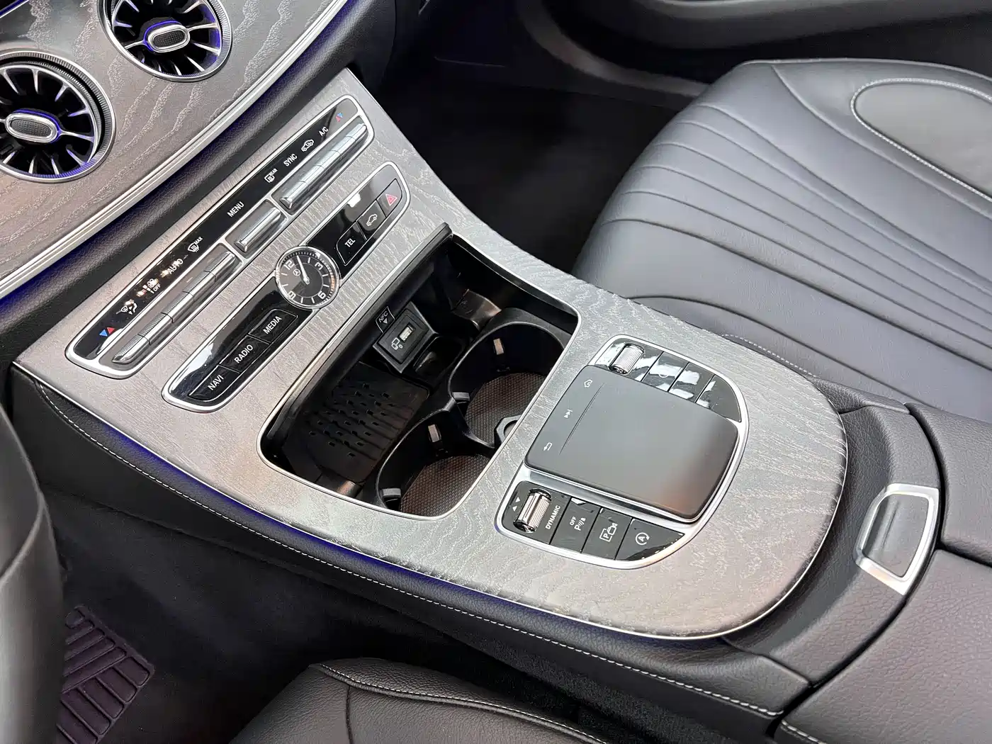 Mercedes-Benz CLS 2018 CLS 300 Dynamic фото 29