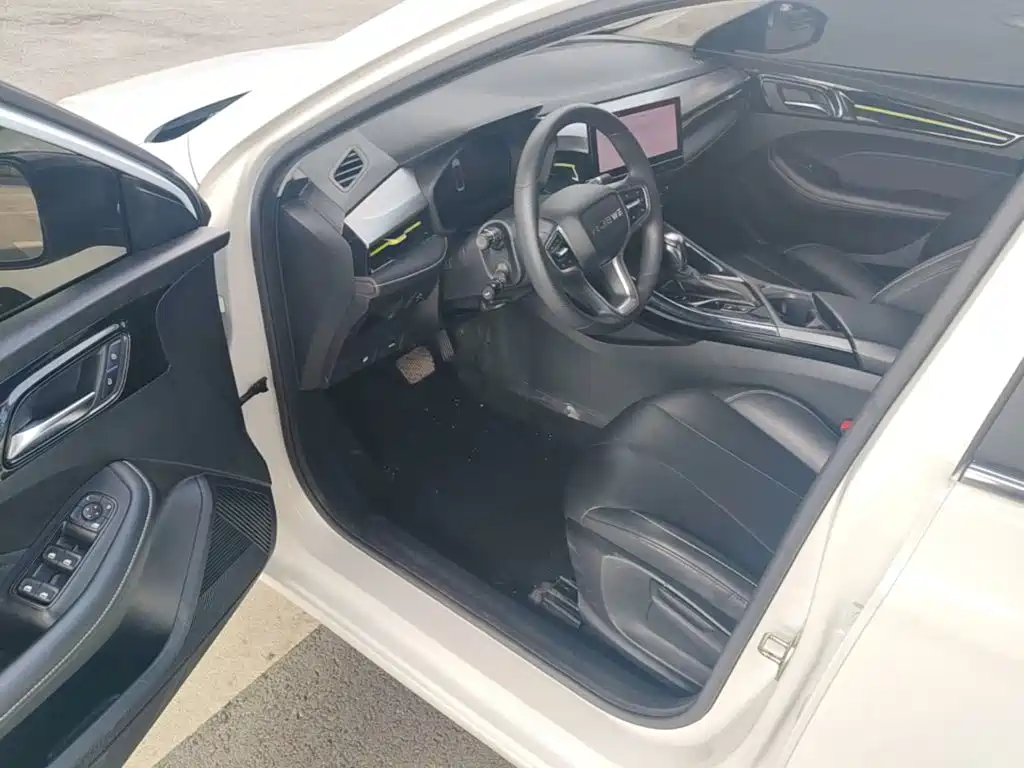 Photo 16 - Roewe i5