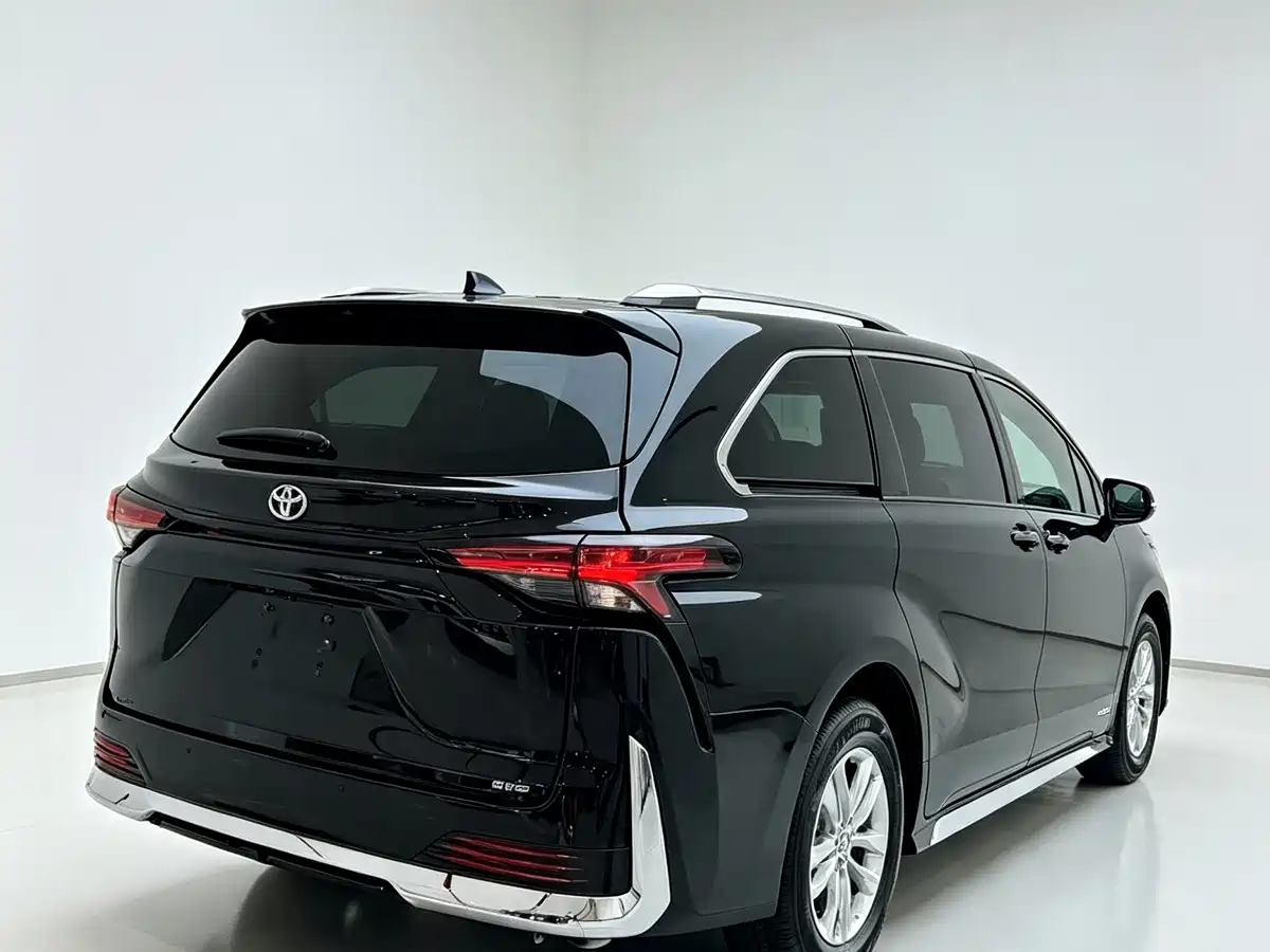 Toyota Granvia 2025 2024 2.5L Hybrid Comfort
