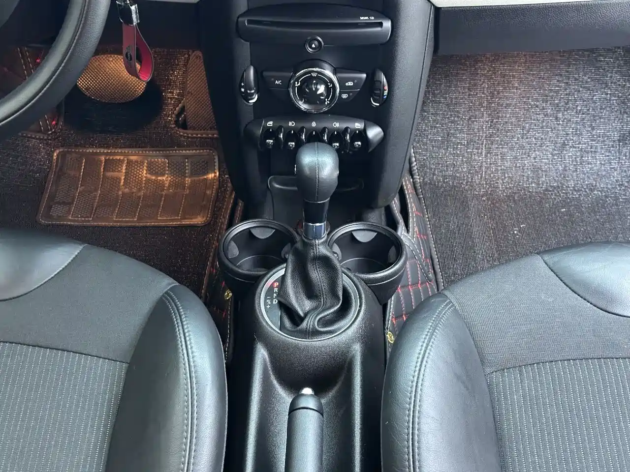 MINI CLUBMAN 2012 2011 1.6L COOPER Fun