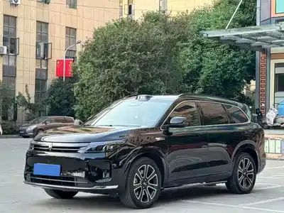 AITO M7