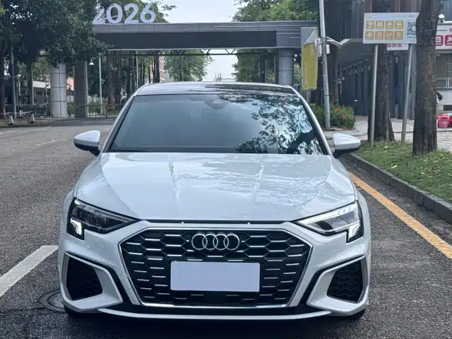 Audi A3 2021 A3L Limousine 35 TFSI Luxury Sport — фото 2