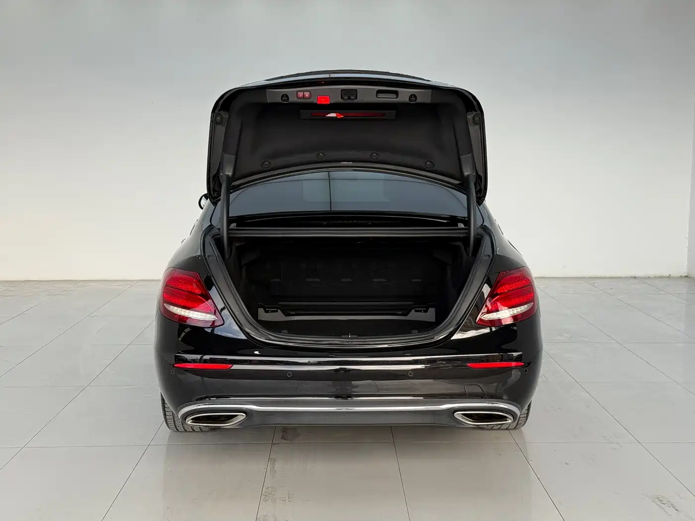 Mercedes-Benz E-Class 2020 E 300 L Fashion фото 17