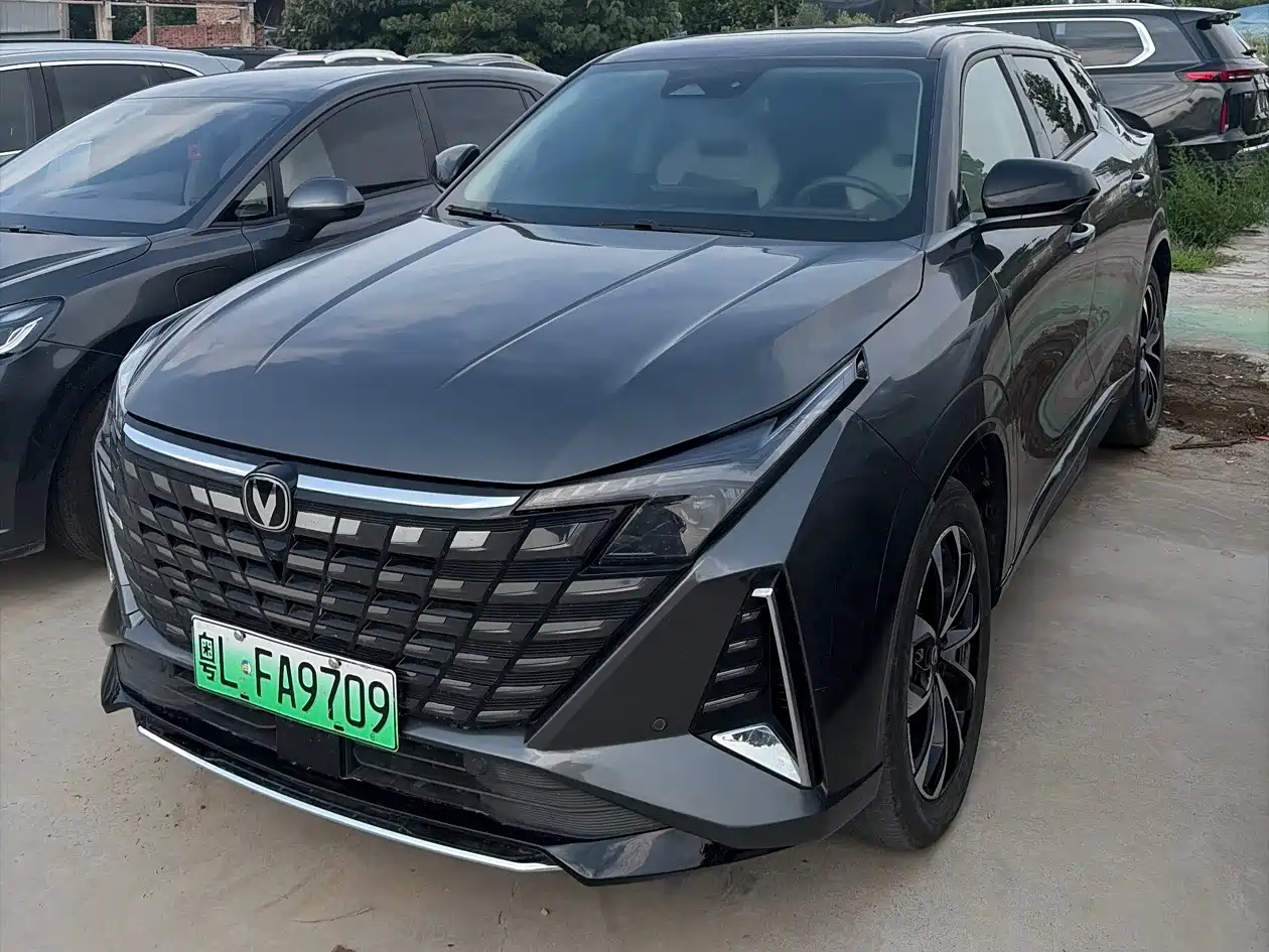 Changan UNI-Z New Energy 2023 2024 Blue Whale iDD 125km Surpassing Edition