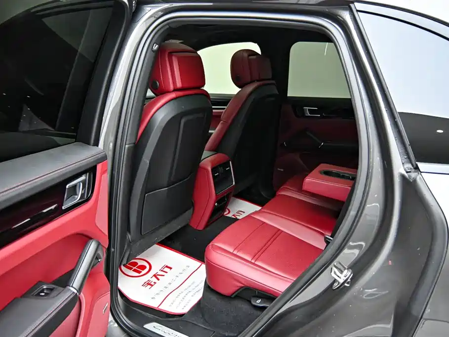 Porsche Cayenne New Energy 2023 Cayenne E-Hybrid 2.0T фото 13
