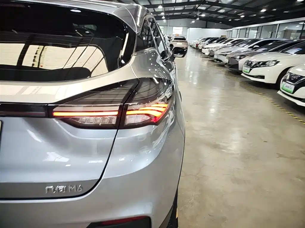 Geely Geometry M6 2023 2022 450 New Intelligence Edition