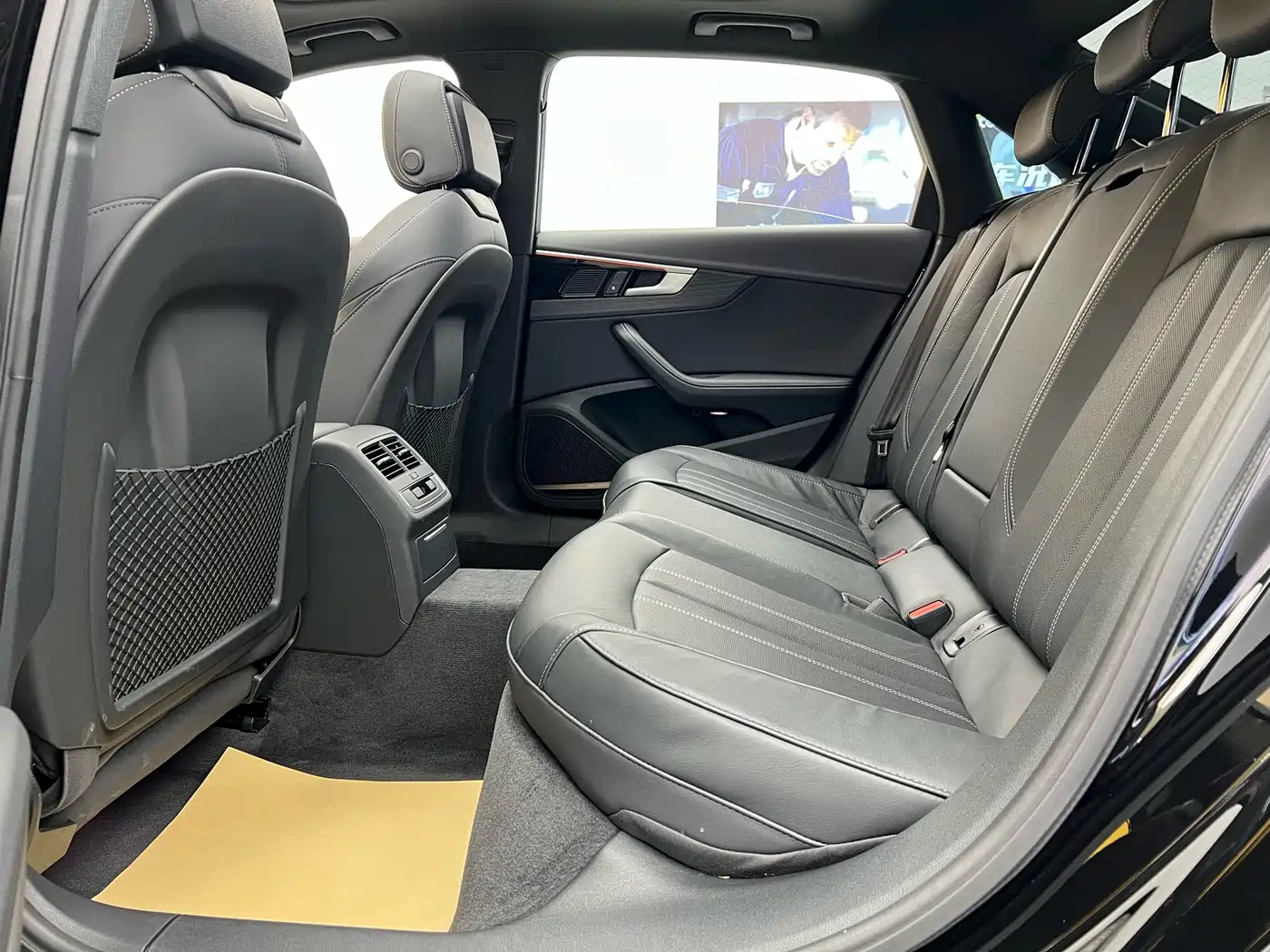 Audi A4L 2023 40 TFSI Bang&Olufsen Starlight Edition фото 24