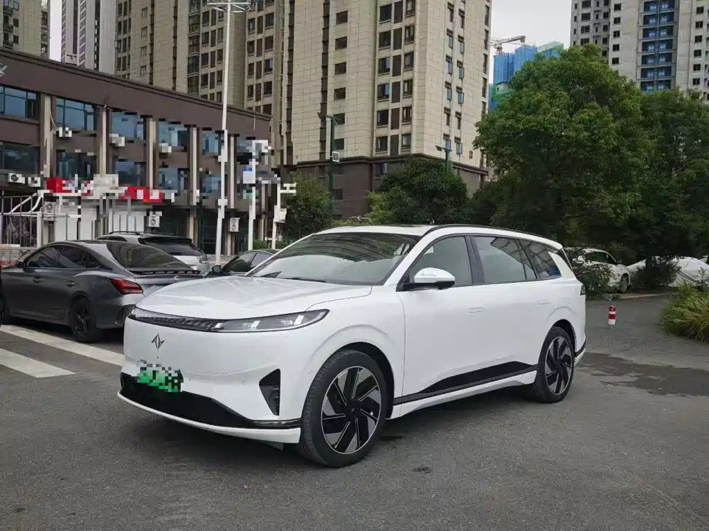 Dongfeng Yipai eπ008 2024 2024 636Max Pure Electric 6-Seater