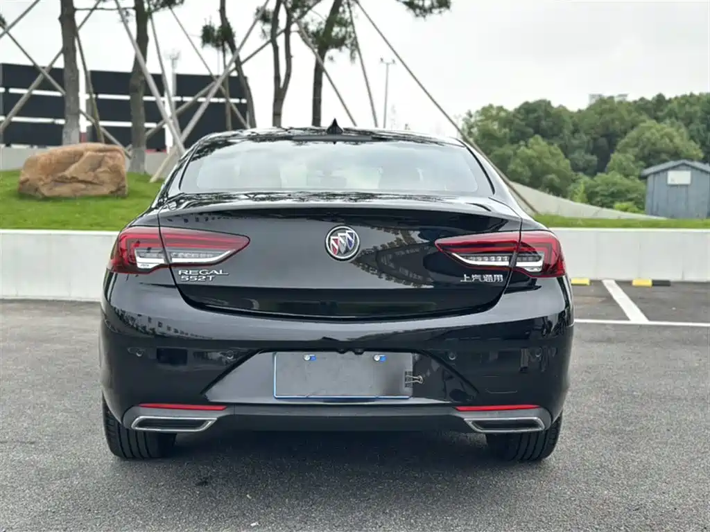 BUICK REGAL