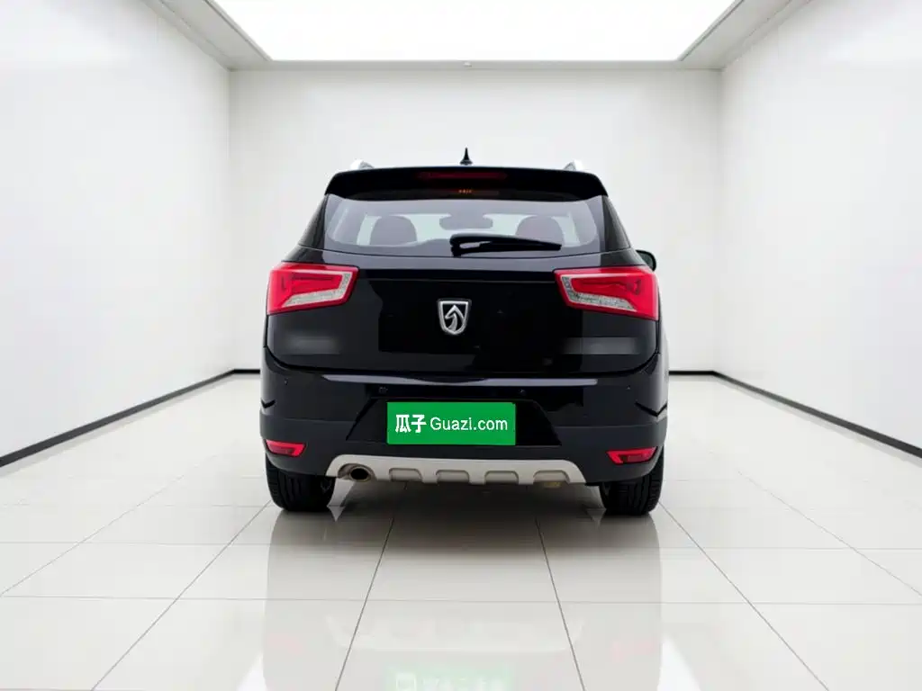 Baojun 560 2015 2015 1.8L Manual Luxury