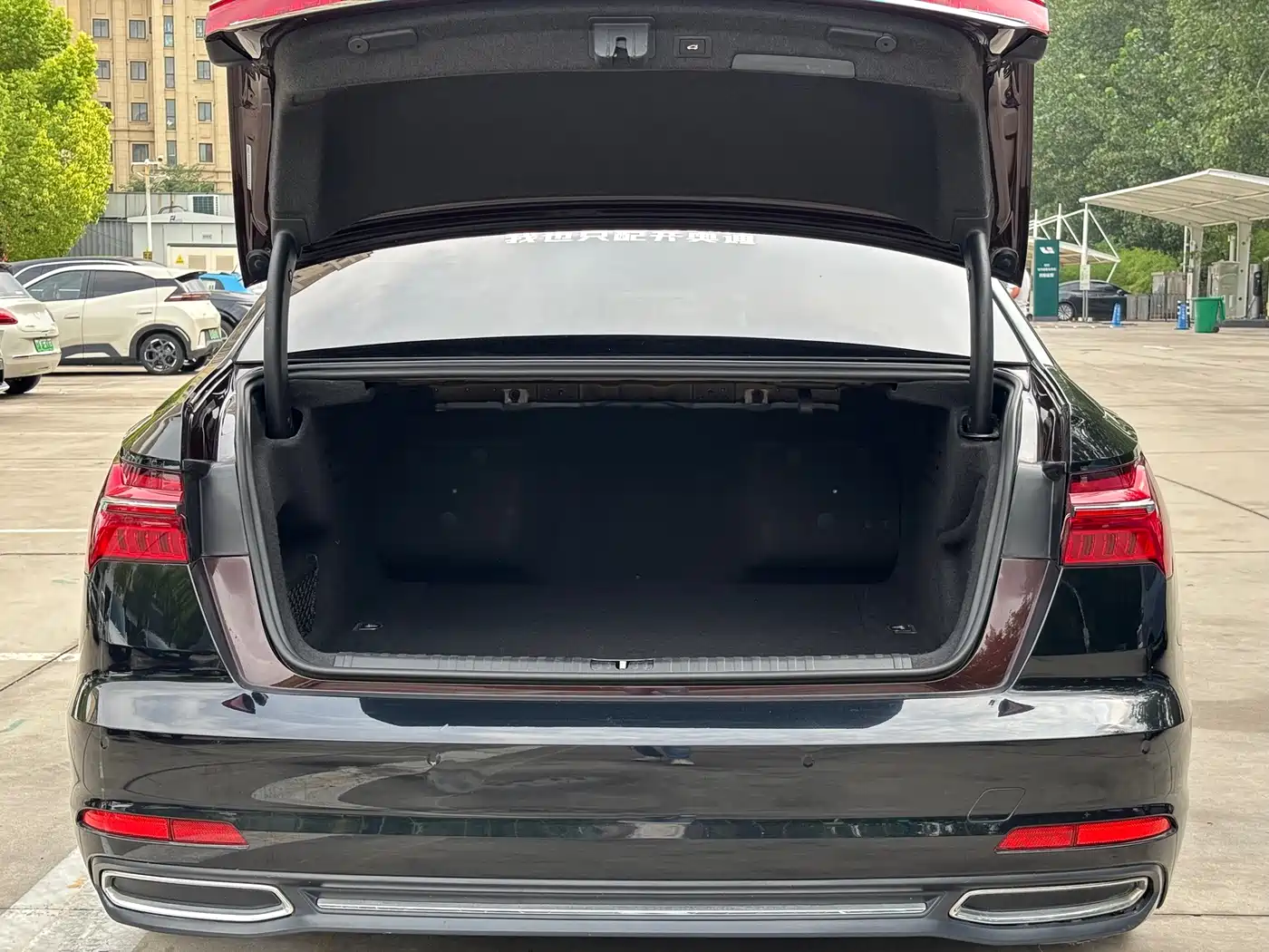Фото 17 - Audi A6L