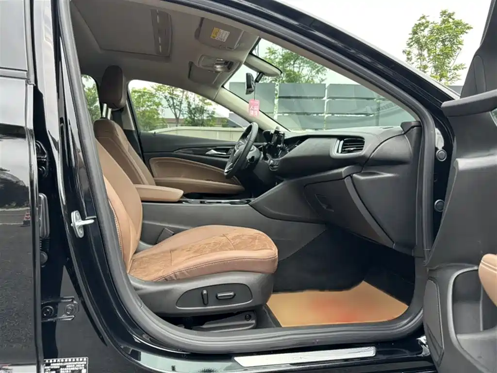 BUICK REGAL