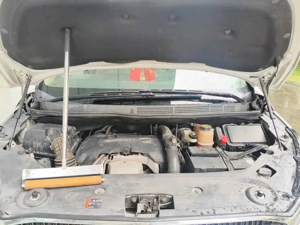Фото 3 - Buick GL8