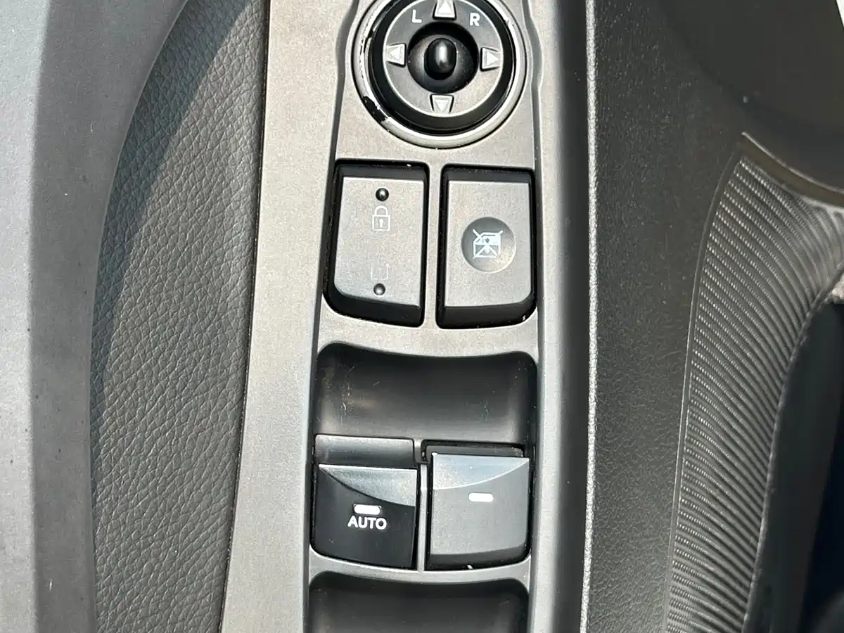 Hyundai Langdong 2016 1.6L Automatic Premium Edition фото 25