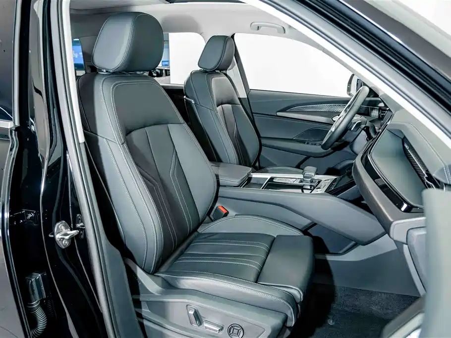Audi Q6 2025 2024 40 TFSI quattro Cloud View Yulin Package 7-seater