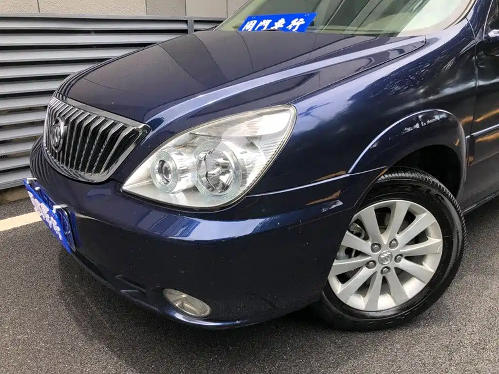 Buick GL8 2011 2011 2.4L LT Executive Edition
