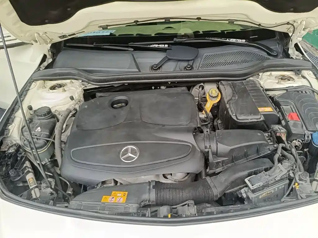 Mercedes-Benz CLA (Import) 2015 2015 CLA 220 4MATIC
