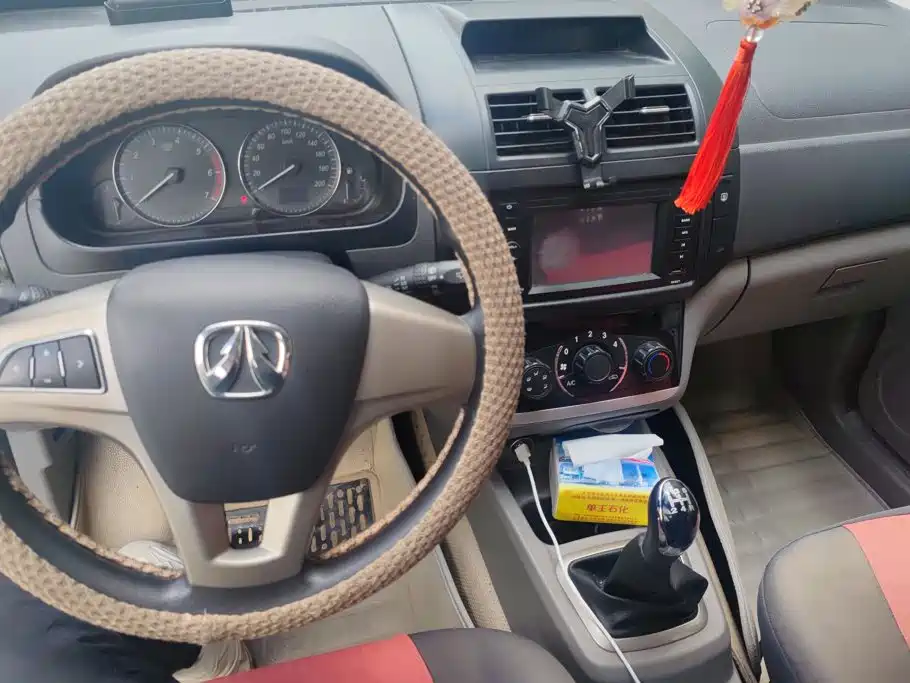 BAIC Weiwang M20 2014 2014 1.5L Comfort BJ415B