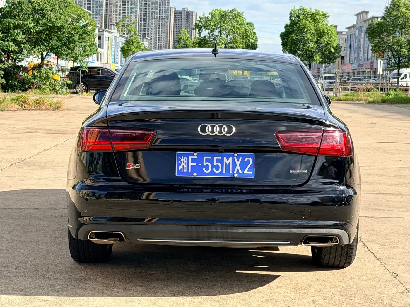 Фото 4 - Audi A6L