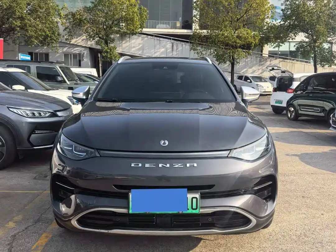 DENZA X