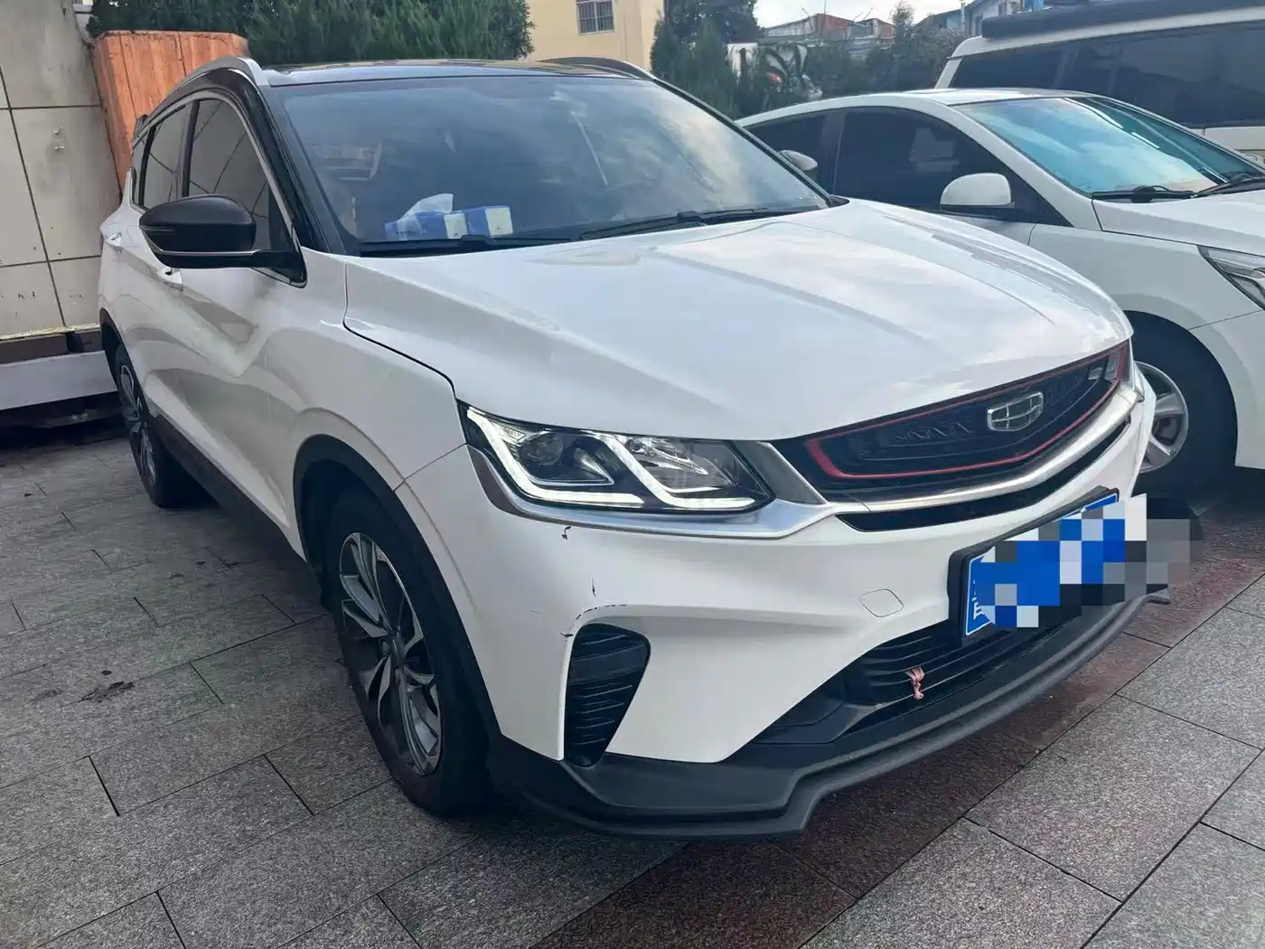 Фото 3 - Geely Binyue