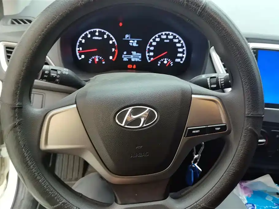 HYUNDAI ACCEPT
