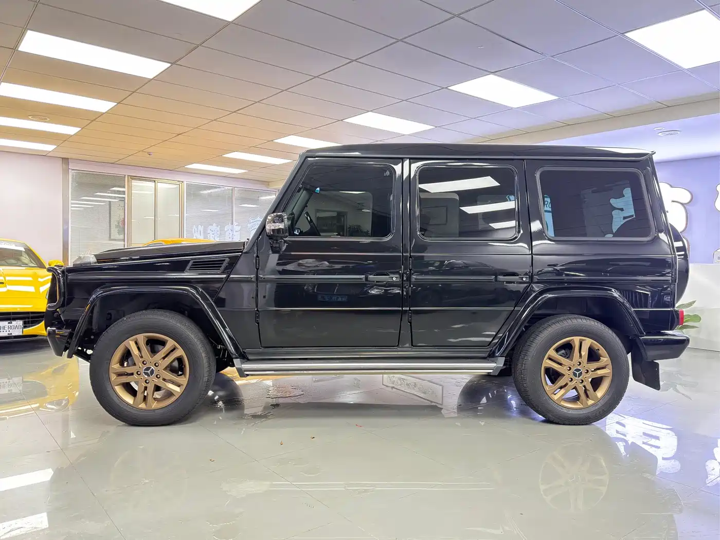 Mercedes-Benz G-Class 2011 2010 G 500