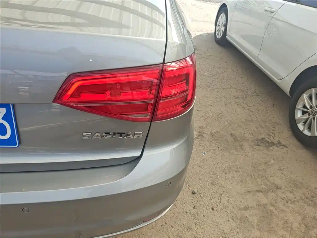 Volkswagen Sagitar 2018 1.6L Automatic Comfort фото 22