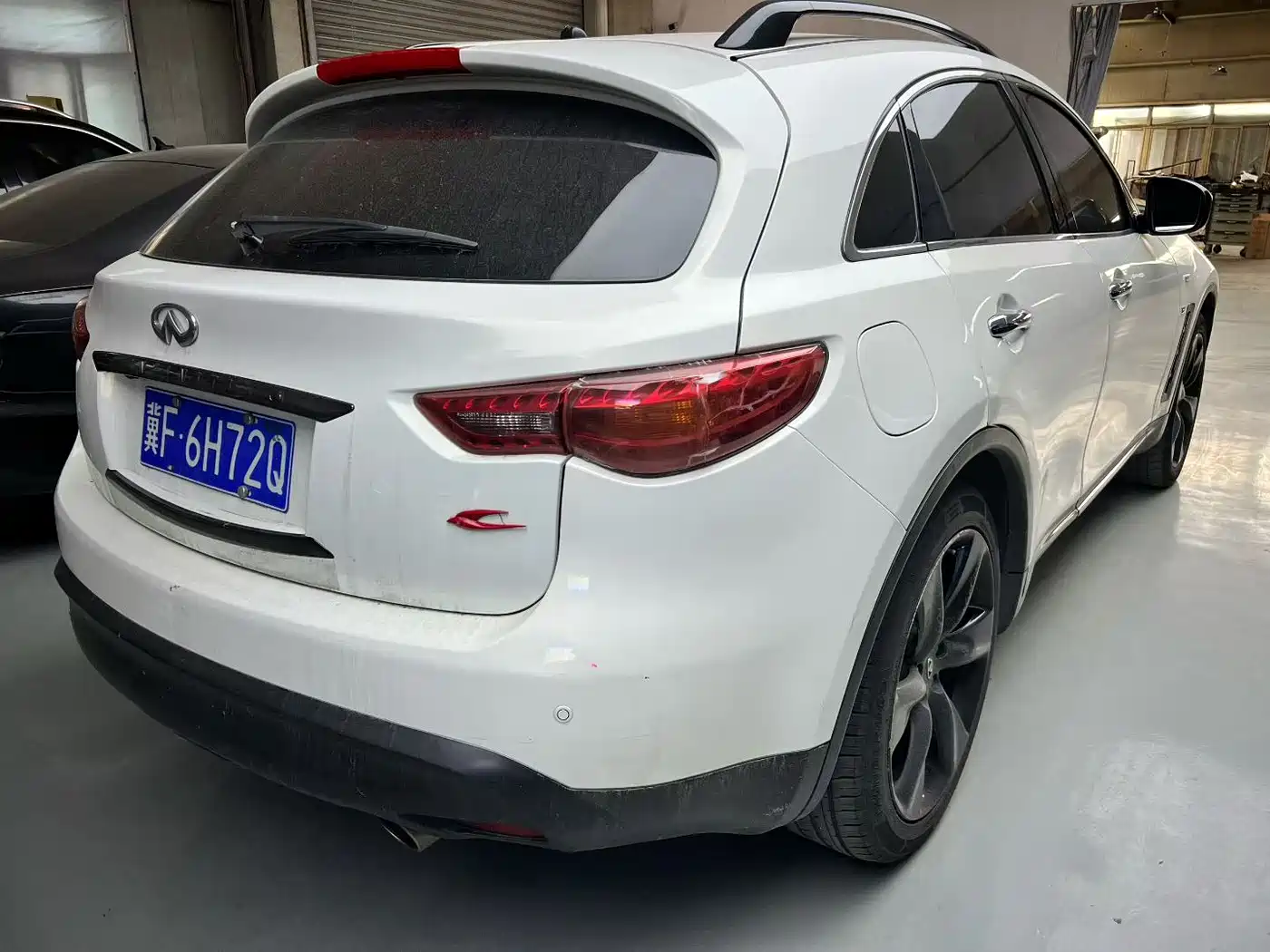 Infiniti QX70 2016 2015 Model 3.7L Shadow Edition