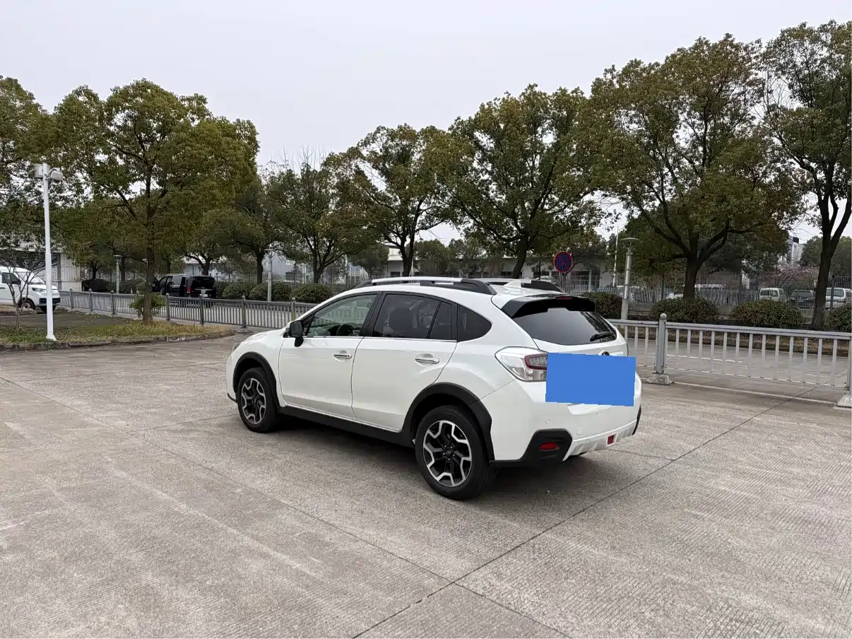Subaru XV 2016 Model 2.0i Luxury Navigation Edition фото 6